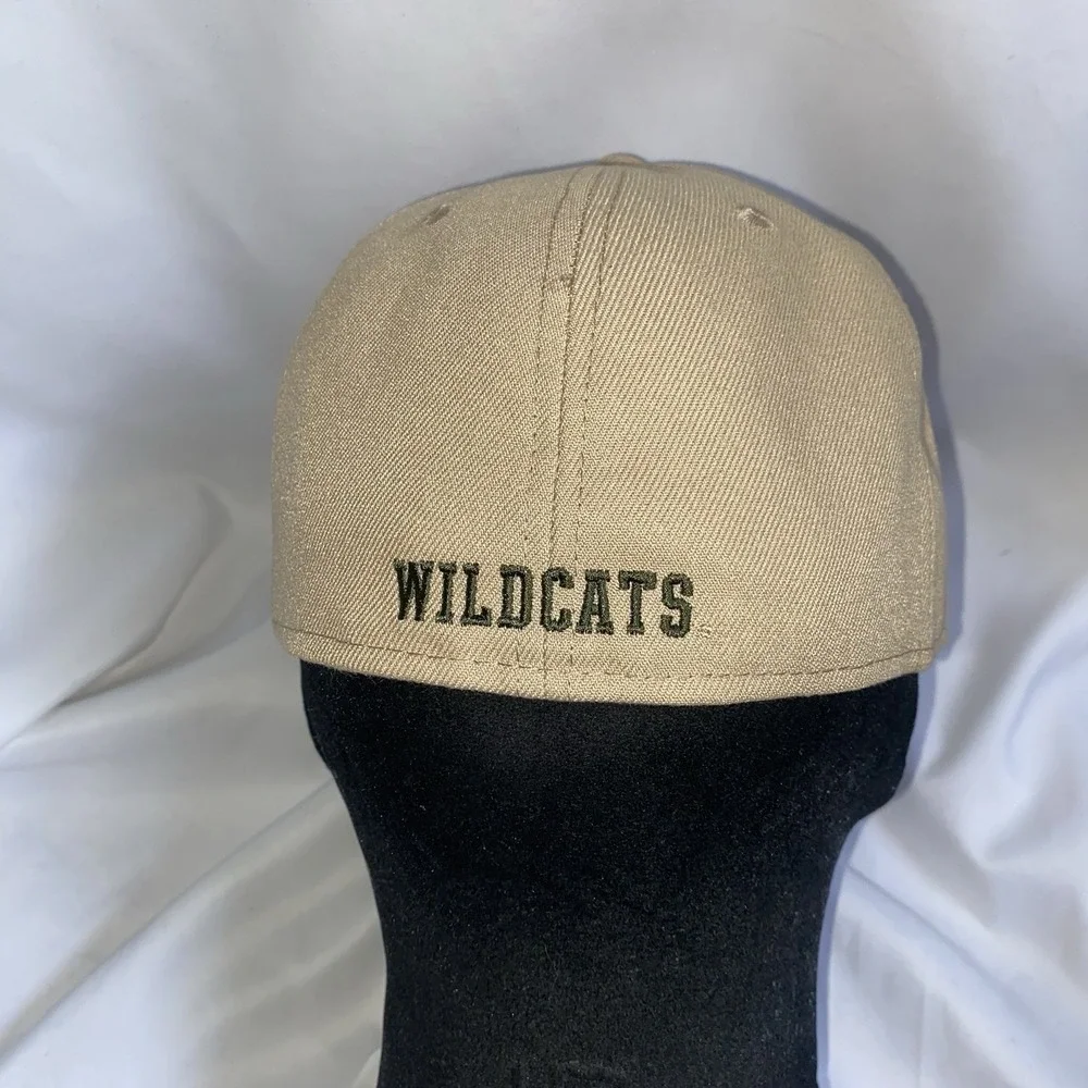 NEW University of Kentucky Wildcats UK Camel & Rifle‎ New Era 59Fifty Hat 7 1/8